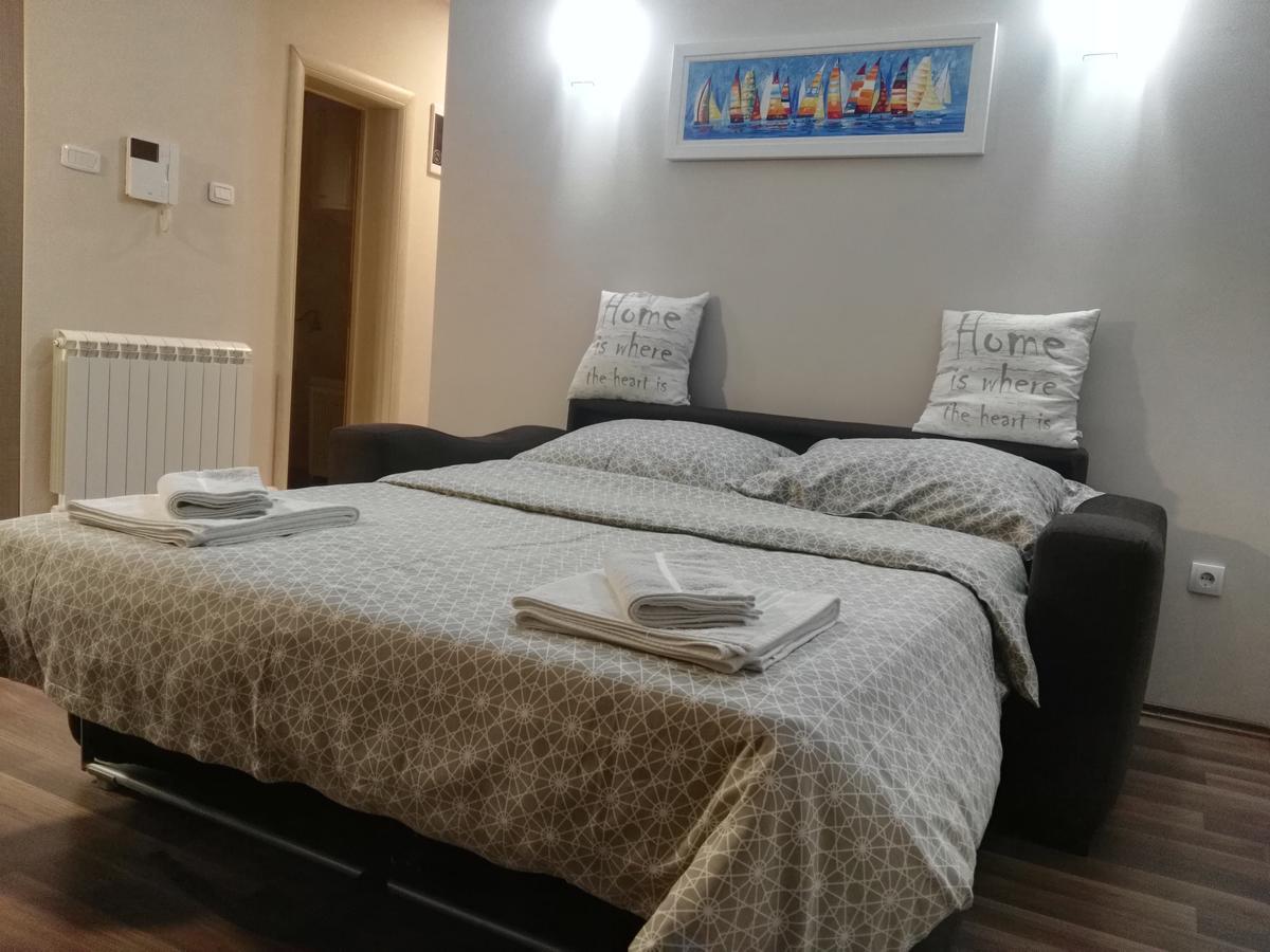 Apartmani Janjic บันยาลูกา ภายนอก รูปภาพ
