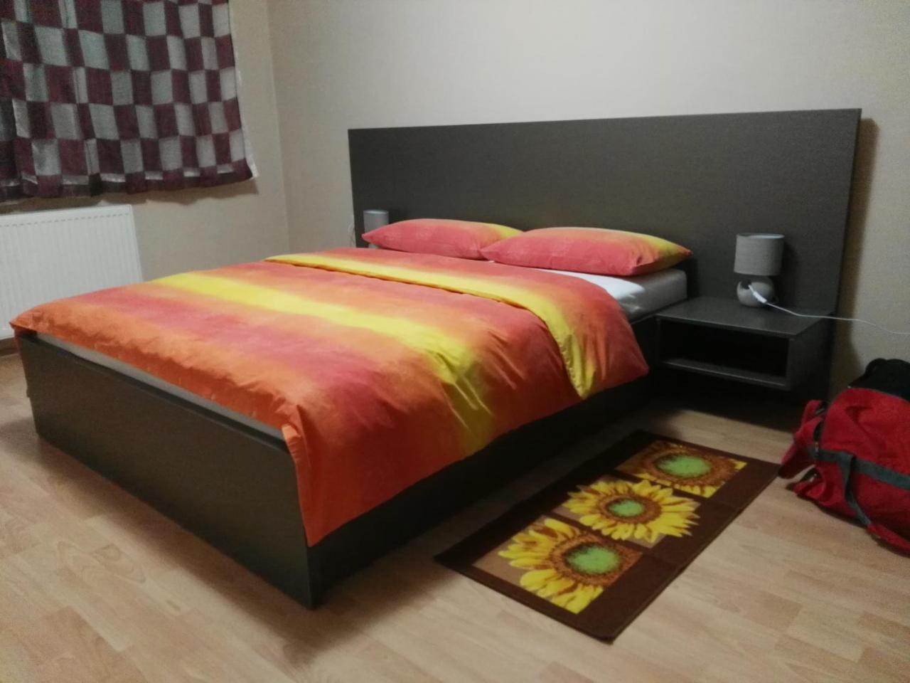 Apartmani Janjic บันยาลูกา ภายนอก รูปภาพ